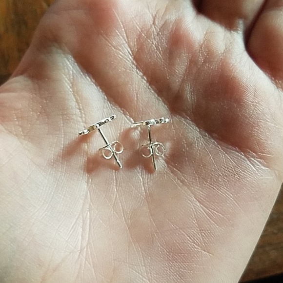 NWOT Silver Anchor & Captain's Wheel Studs - Picture 7 of 7